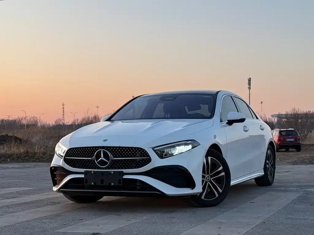 Mercedes-Benz A-Class — фото 1