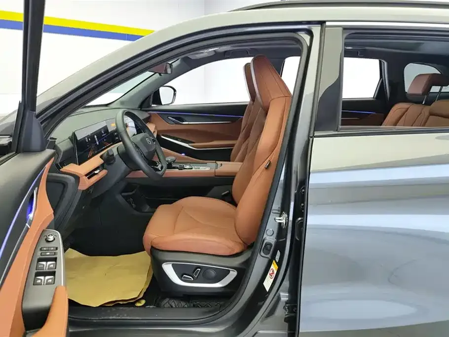 Changan CS75PLUS — фото 10