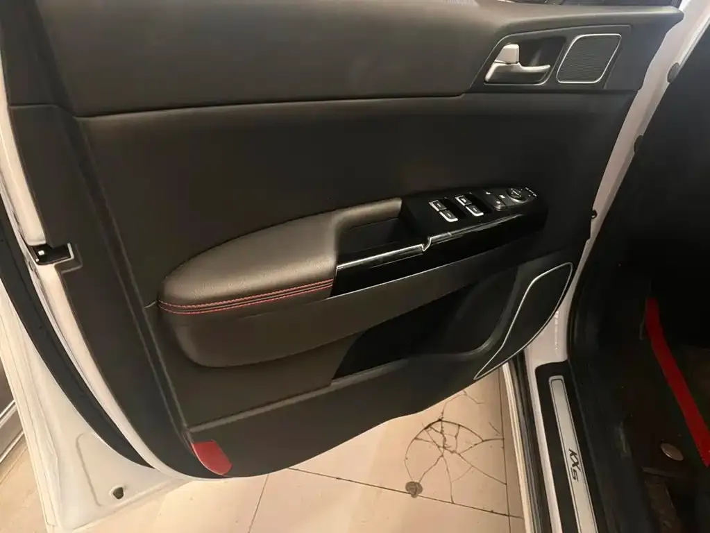 Kia KX5 — фото 3