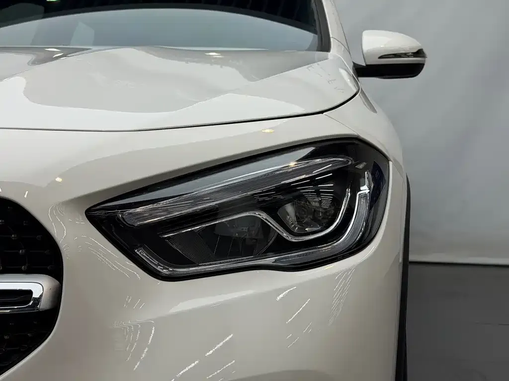 Mercedes-Benz GLA — фото 6