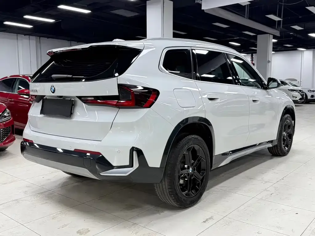 BMW X1 — фото 6
