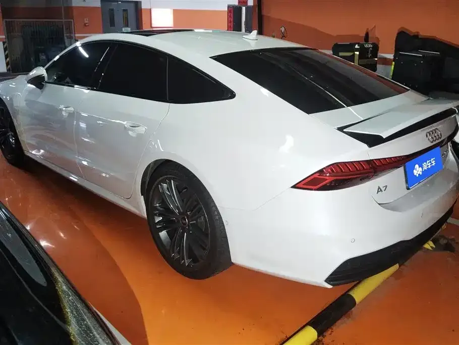 Audi A7 — фото 10