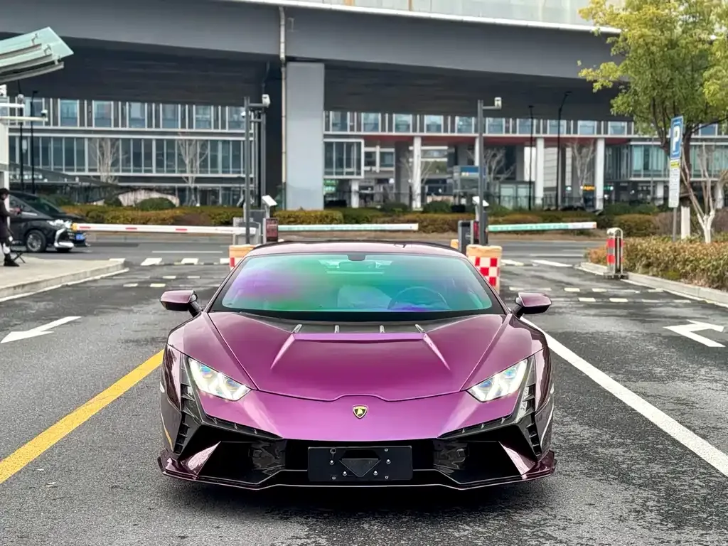 Lamborghini Huracan — фото 1