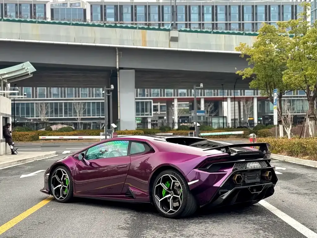 Lamborghini Huracan — фото 9