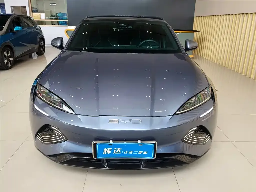 BYD Seal — фото 2