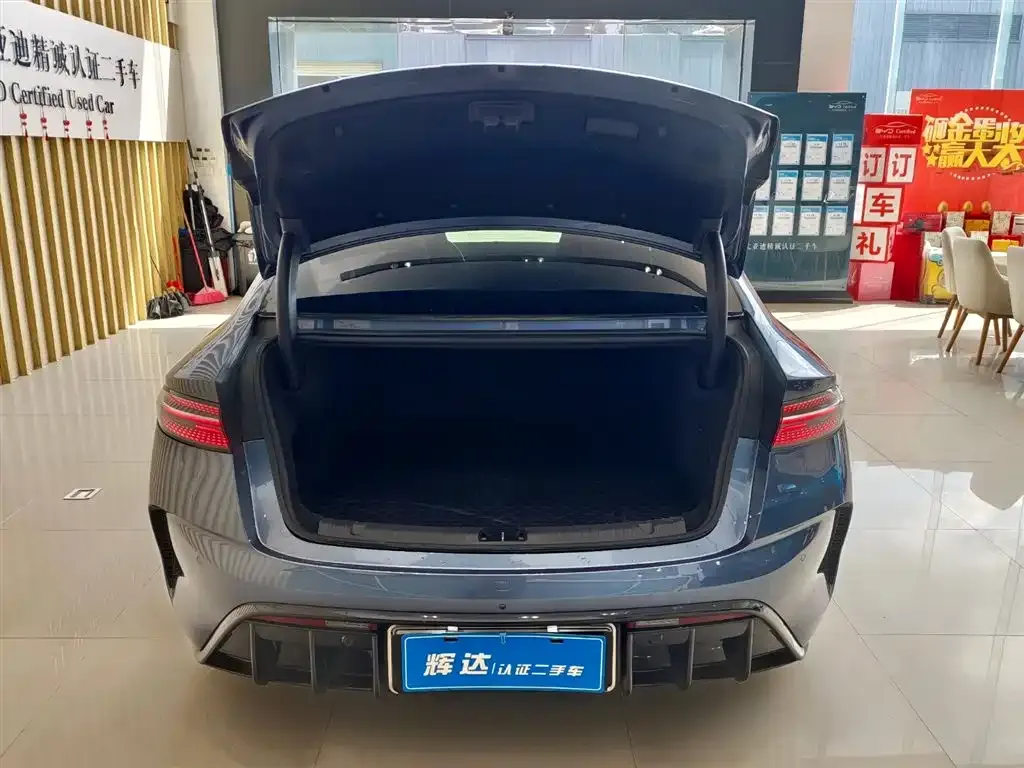 BYD Seal — фото 3
