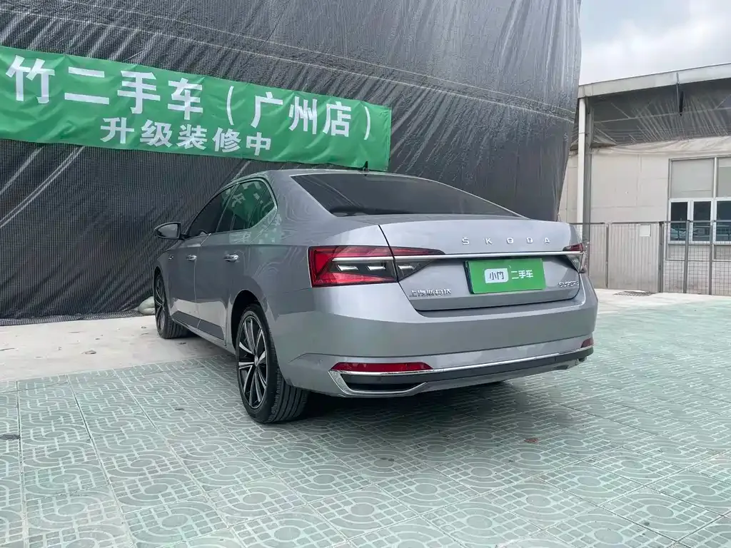 Skoda Superb — фото 6
