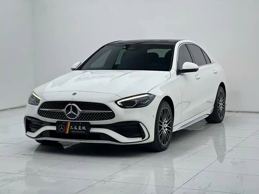 Mercedes-Benz C-Class — фото 1
