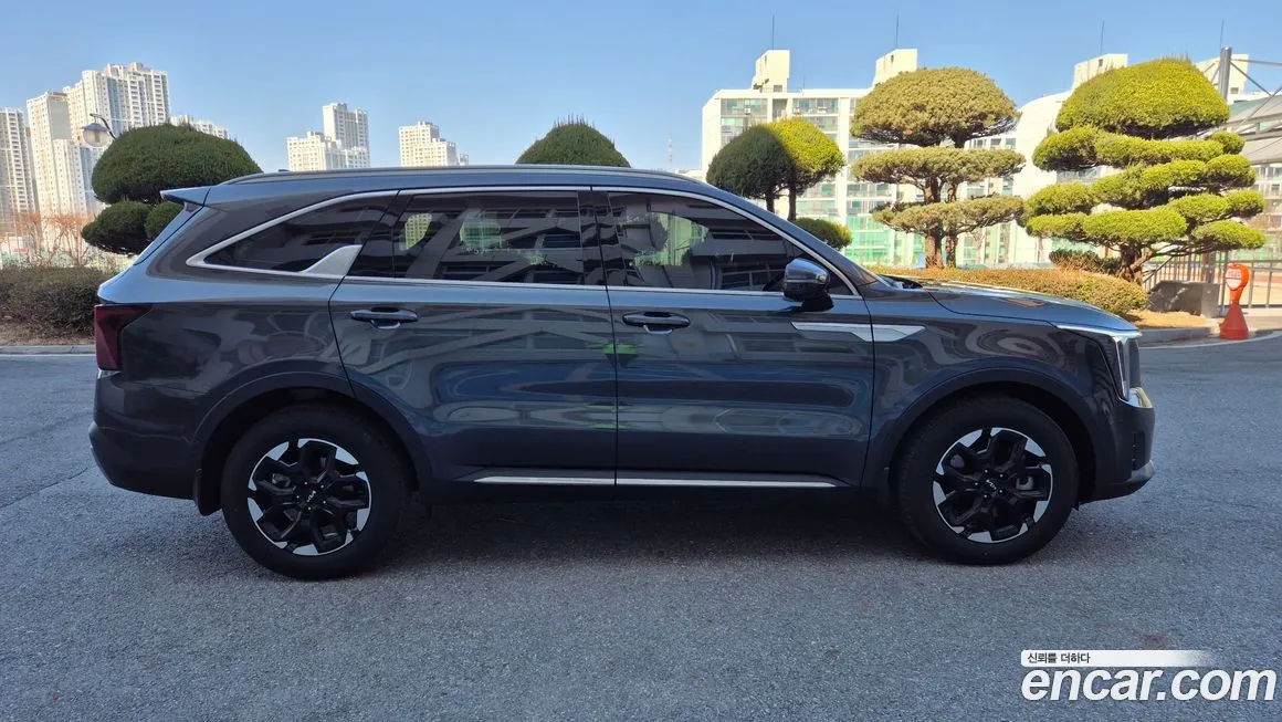 Kia Sorento — фото 8