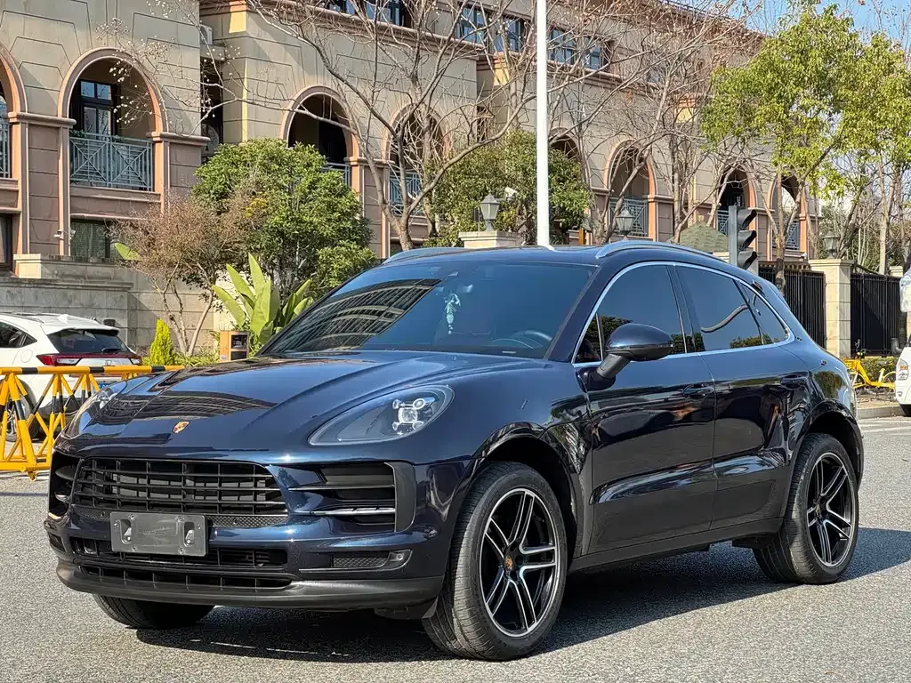 Porsche Macan — фото 8
