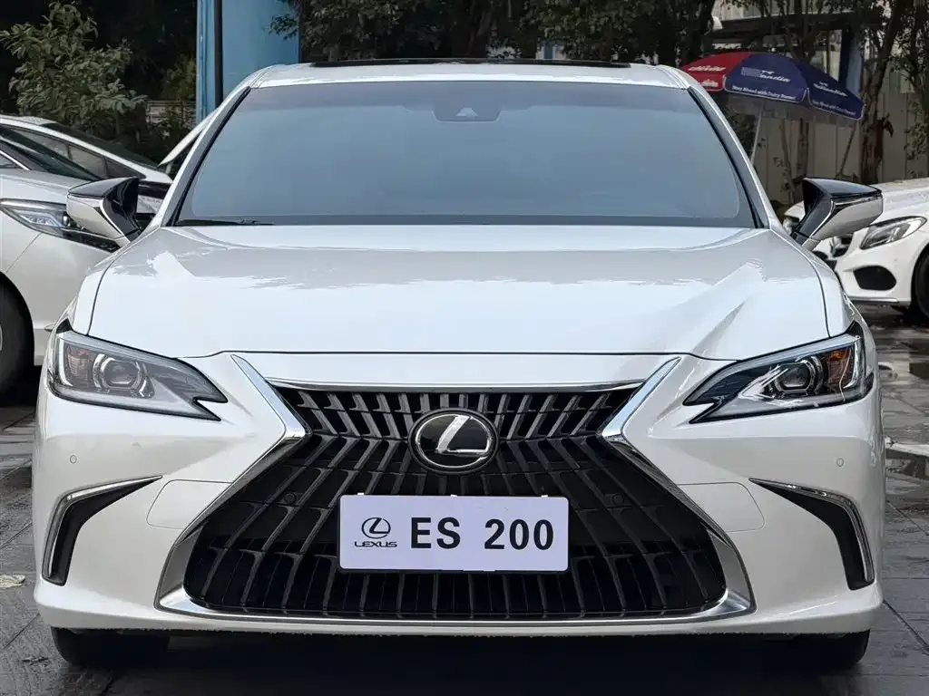 Lexus ES — фото 5