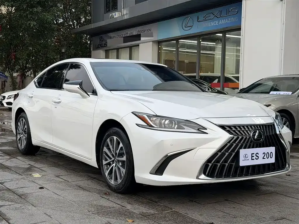 Lexus ES — фото 9