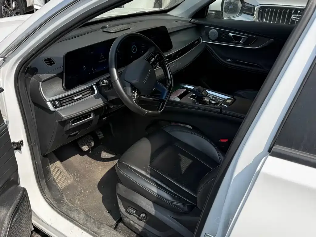 Chery Tiggo 8 PRO NEV — фото 4