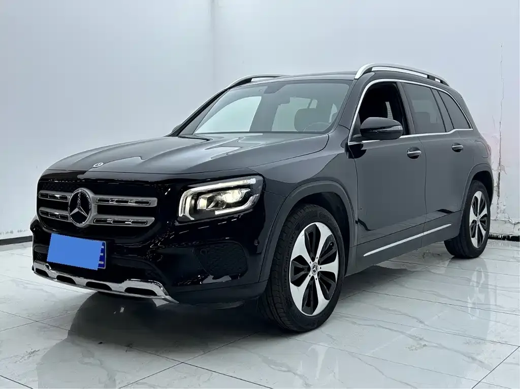 Mercedes-Benz GLB — фото 1