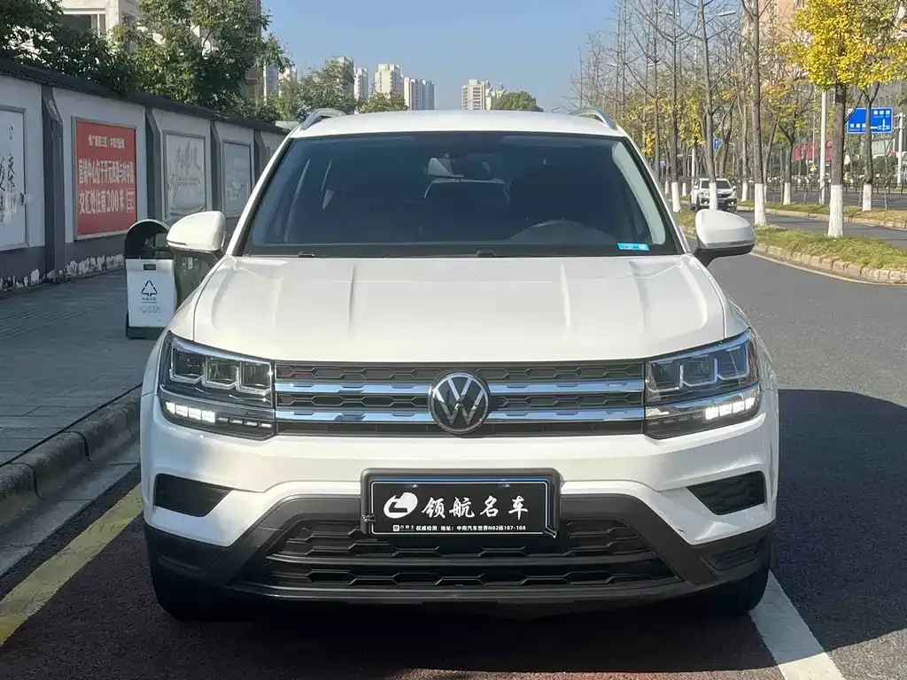Volkswagen Tharu — фото 1