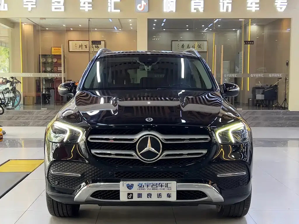 Mercedes-Benz GLE — фото 1