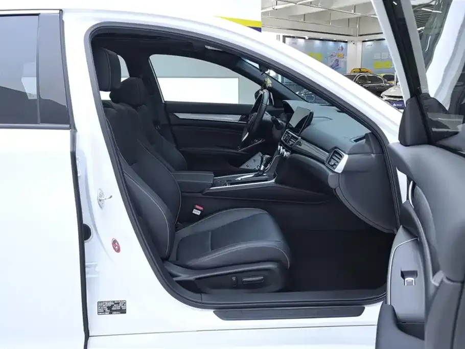 Honda Inspire — фото 10