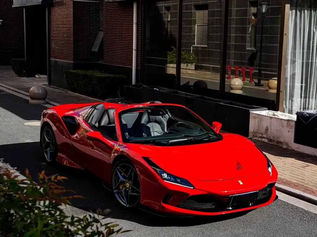 Ferrari F8 — фото 5