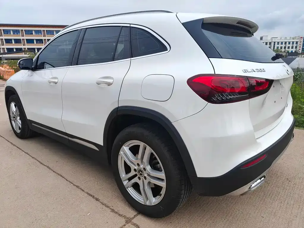 Mercedes-Benz GLA — фото 4