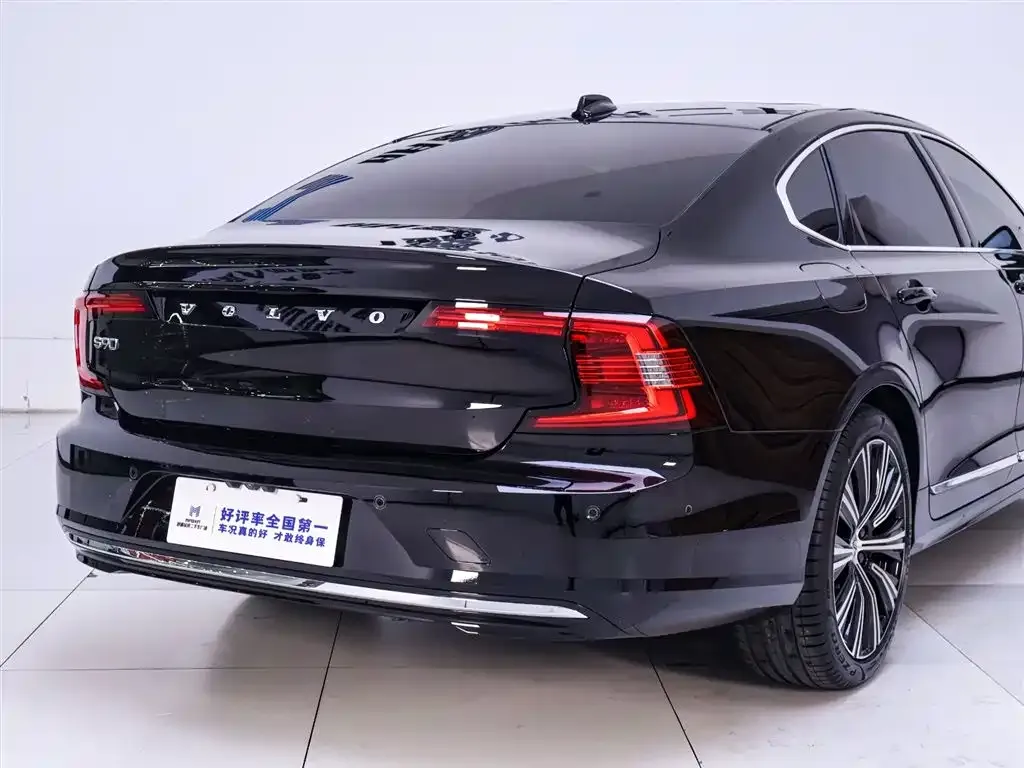 Volvo S90 — фото 7