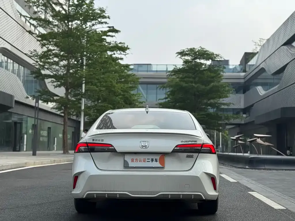 Honda Inspire — фото 10