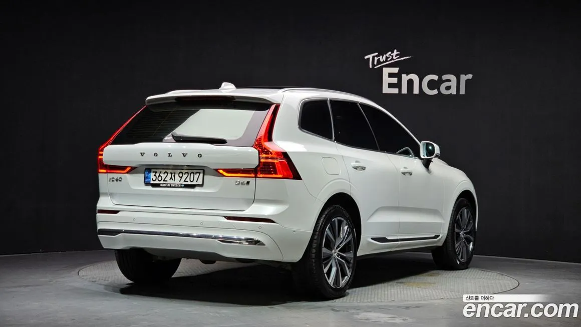 Volvo XC60 — фото 2