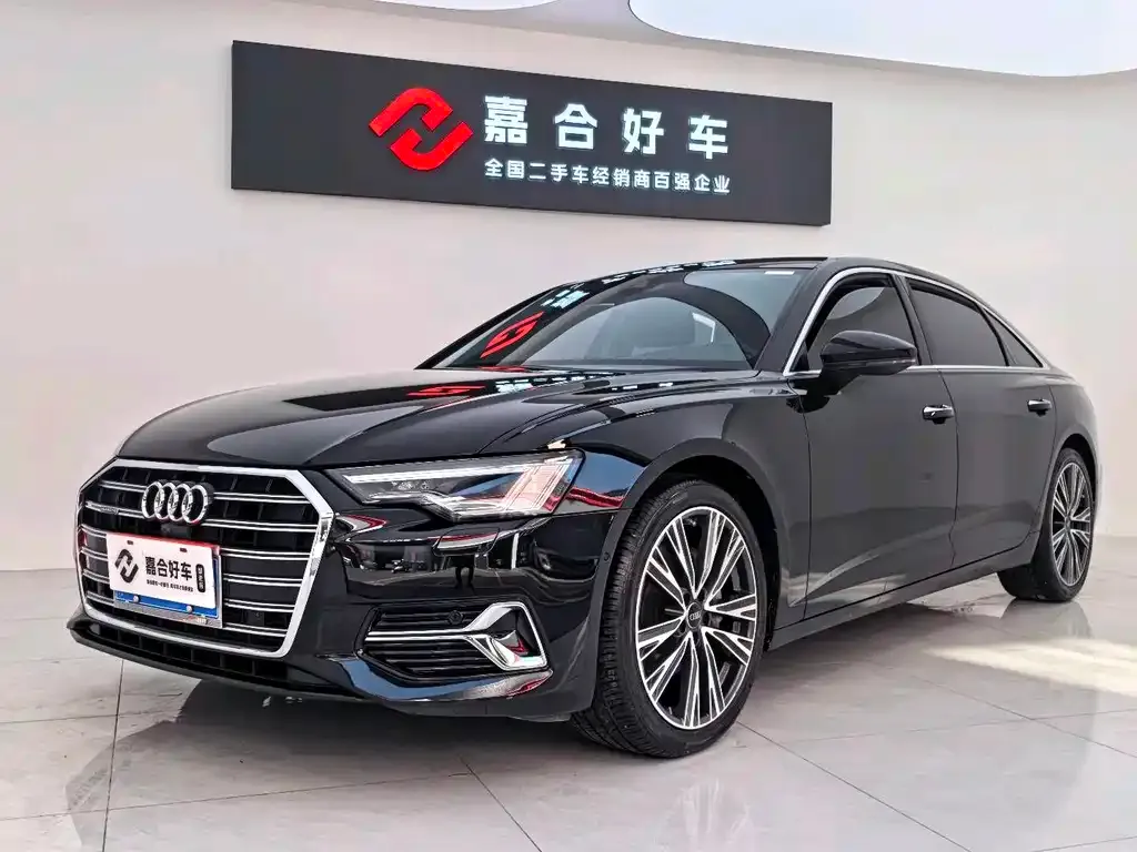 Audi A6L — фото 1