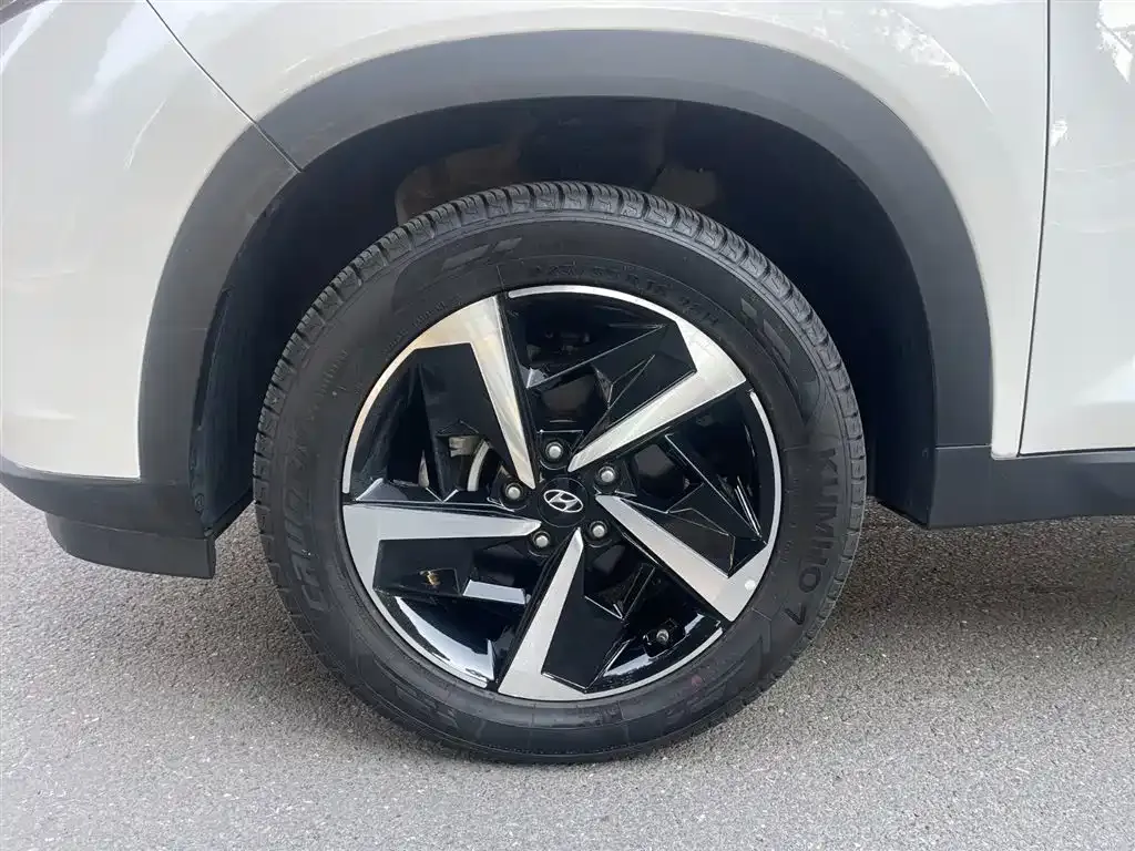 Hyundai ix35 — фото 2