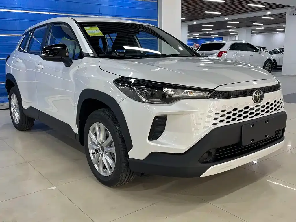 Toyota Corolla Cross — фото 2