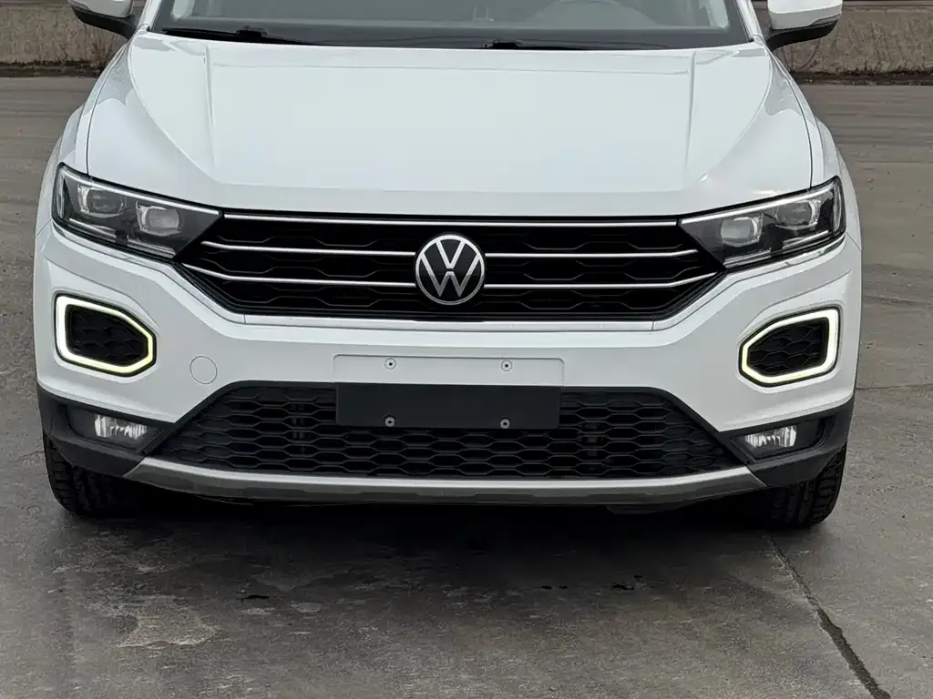 Volkswagen T-Roc — фото 7