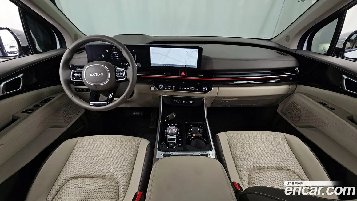 Kia Carnival — фото 10