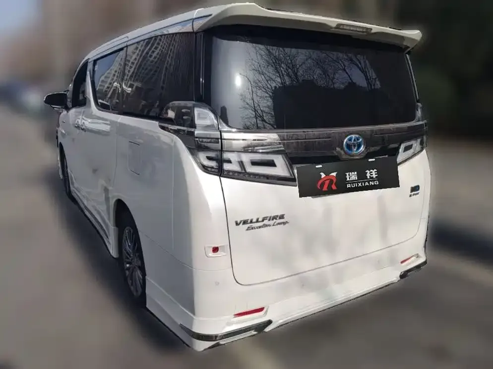Toyota Vellfire — фото 3