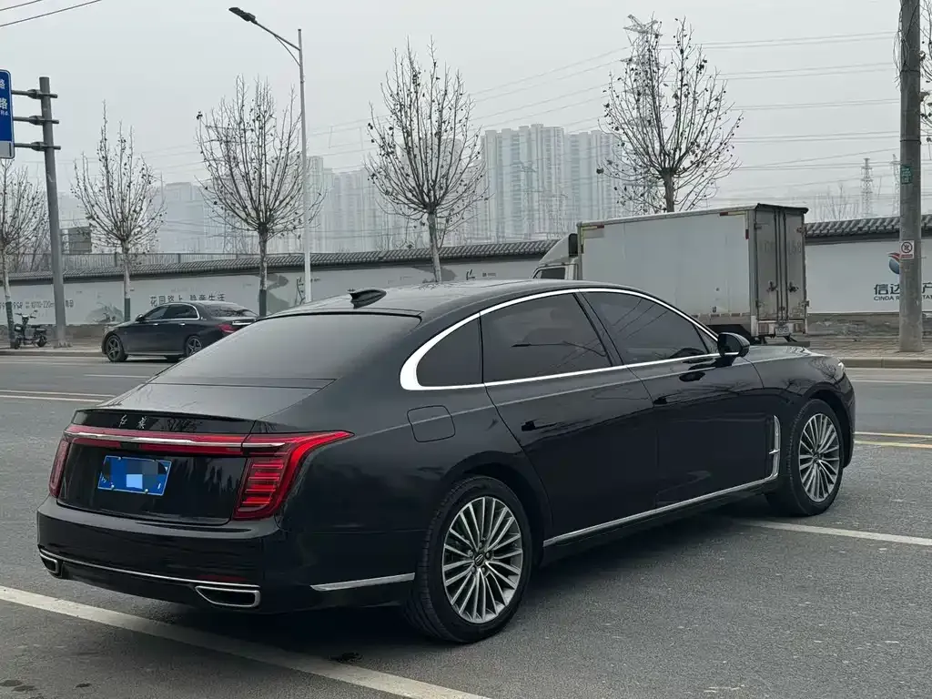 Hongqi H9 — фото 2