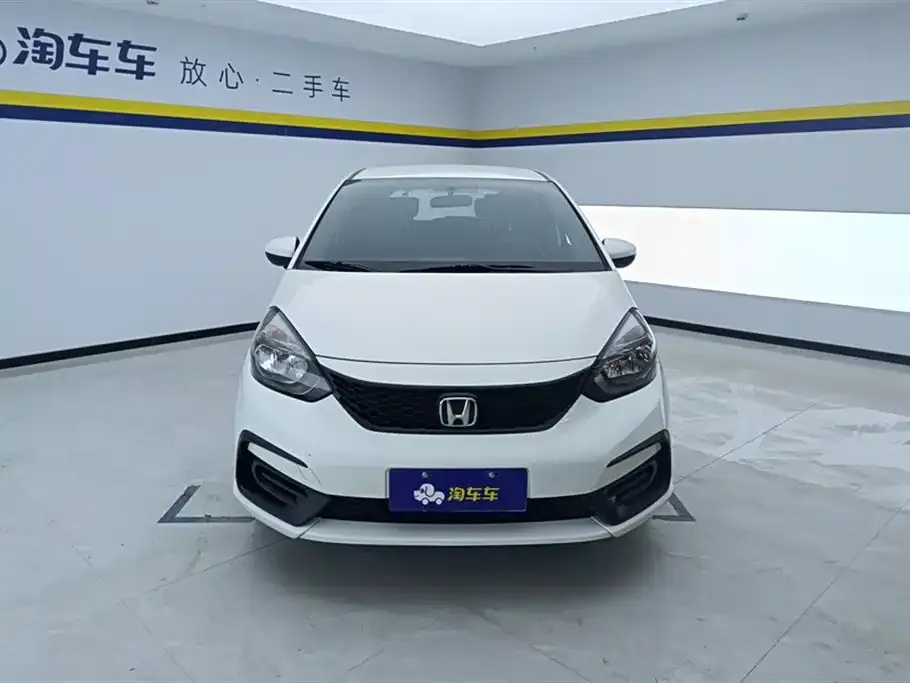 Honda Fit — фото 9