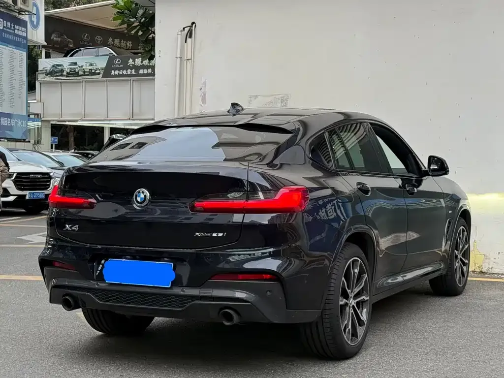 BMW X4 — фото 7