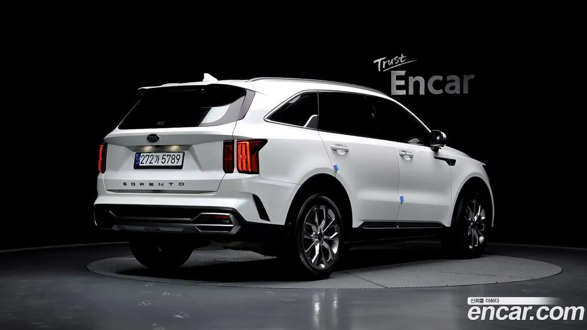 Kia Sorento — фото 7