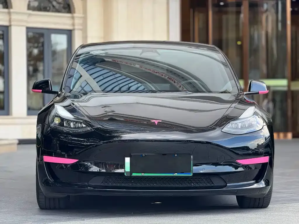 Tesla Model 3 — фото 2