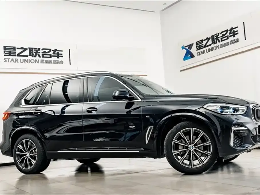 BMW X5 — фото 9