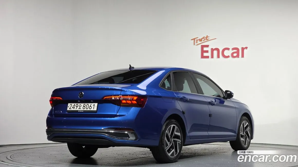 Volkswagen Jetta — фото 5