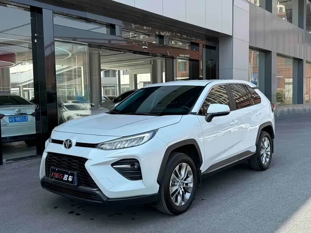 Toyota Wildlander — фото 1