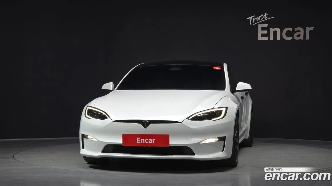 Tesla Model S — фото 9