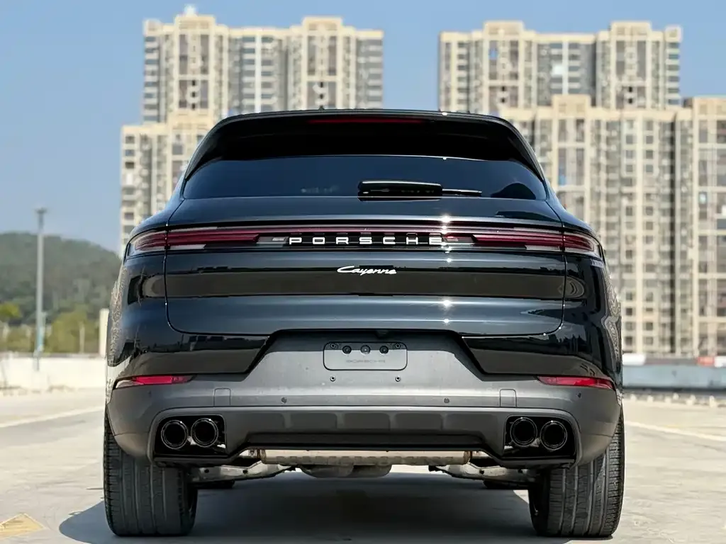 Porsche Cayenne — фото 2