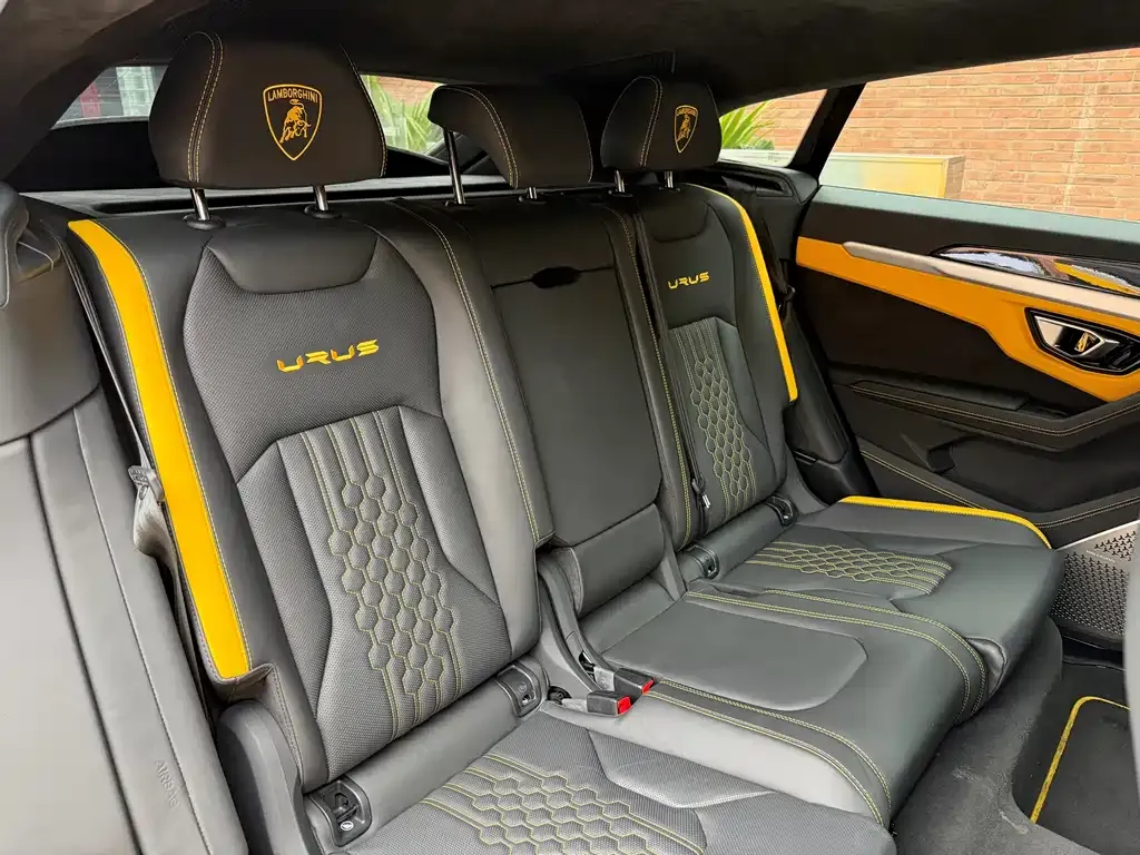 Lamborghini Urus — фото 10