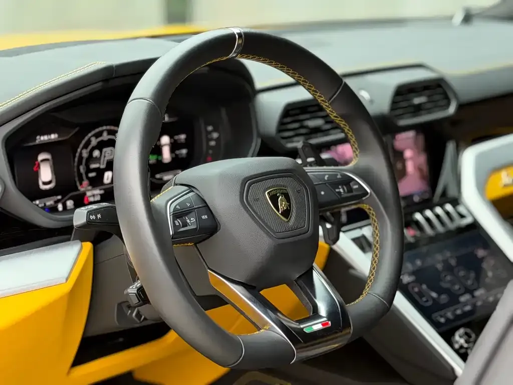 Lamborghini Urus — фото 5