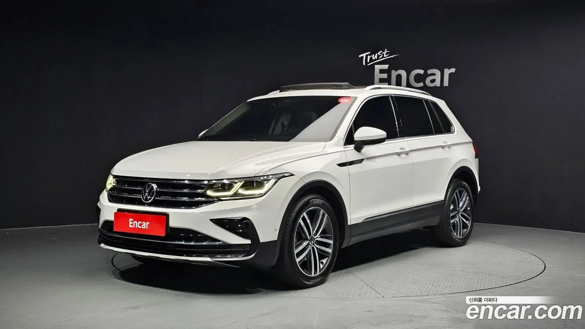 Volkswagen Tiguan — фото 1