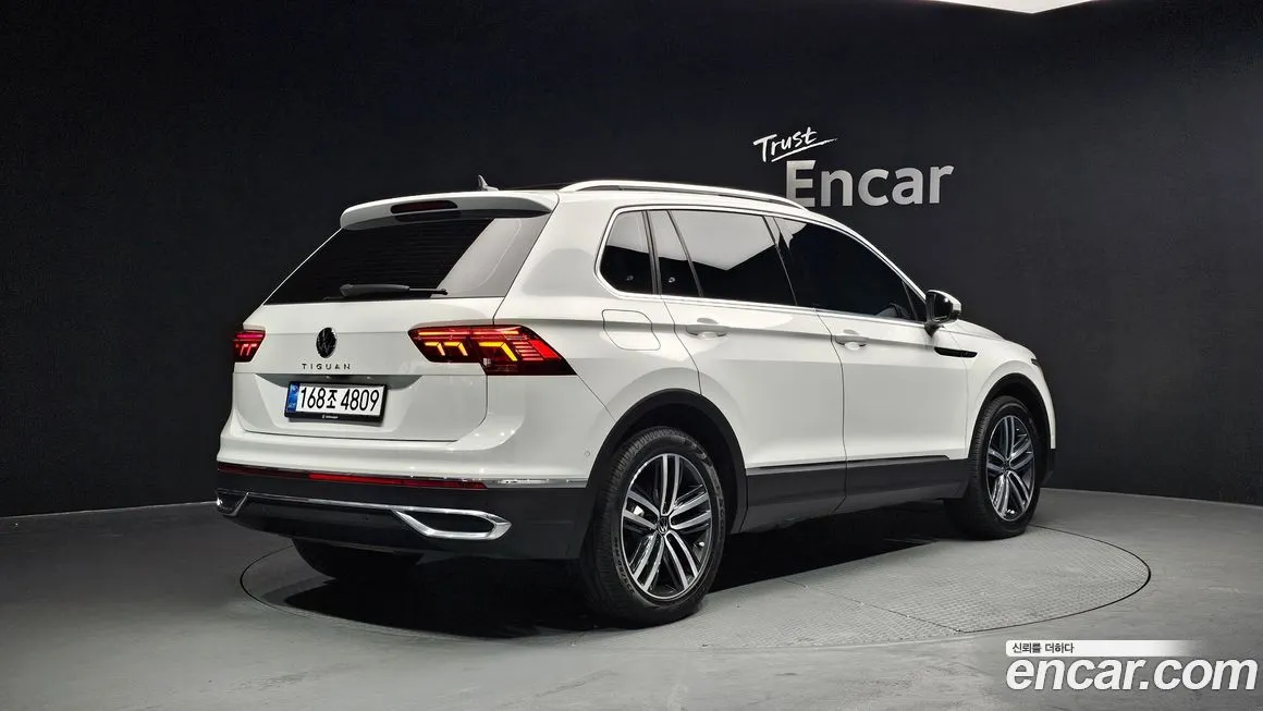 Volkswagen Tiguan — фото 3