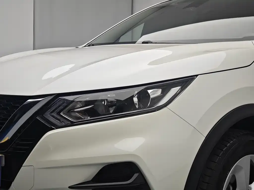 Nissan Qashqai — фото 6