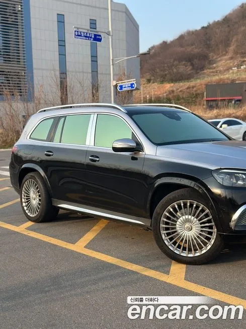 Mercedes-Benz GLS-Class — фото 9