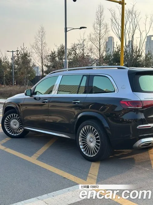 Mercedes-Benz GLS-Class — фото 10