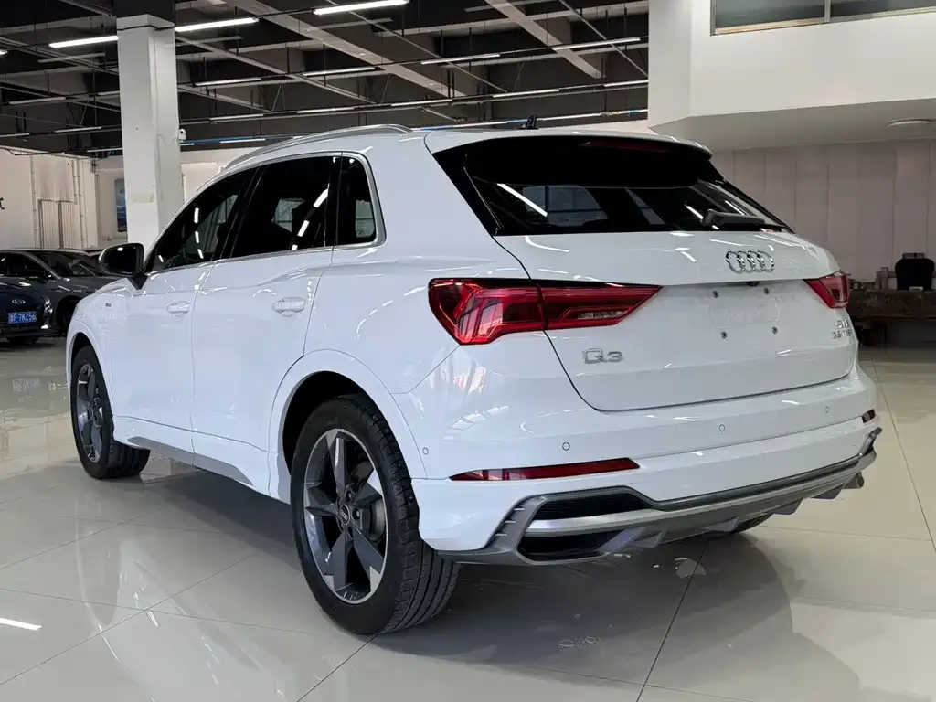 Audi Q3 — фото 2